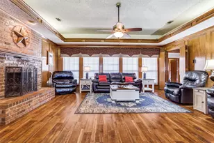 2829 Colleen Dr, Garland, TX 75043 - Photo 3