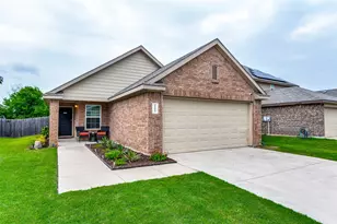 3504 Robin Rd, Ennis, TX 75119 - Photo 1