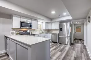 119 W Lk St, Sherman, TX 75090 - Photo 9