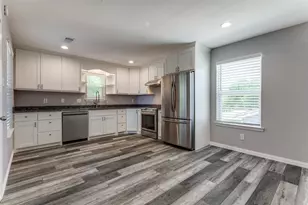 606 Ridgeline Dr, Hurst, TX 76053 - Photo 3