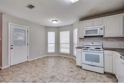 315 McMurtry Drive, Arlington, TX 76002 - Photo 11