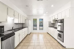 2421 Maple Leaf Dr, Plano, TX 75075 - Photo 7