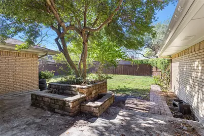 2421 Maple Leaf Drive, Plano, TX 75075 - Photo 17