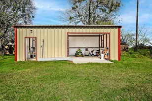 1209 Sherman St, Tioga, TX 76271 - Photo 1