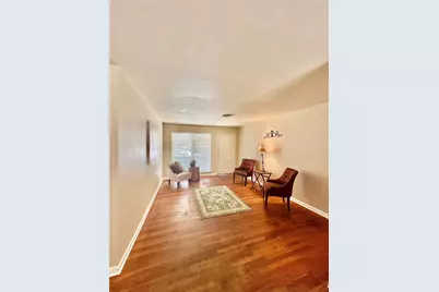 817 Laguna Drive, Denton, TX 76209 - Photo 5