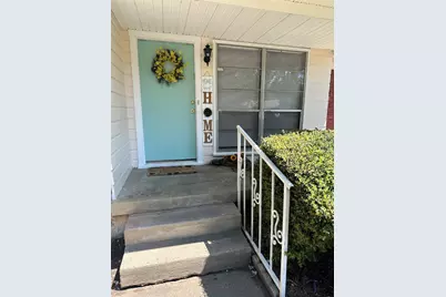 817 Laguna Drive, Denton, TX 76209 - Photo 3