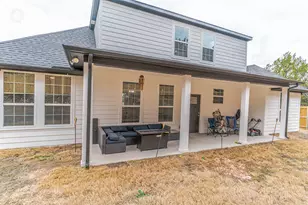 2129 Christine Dr, Granbury, TX 76048 - Photo 19