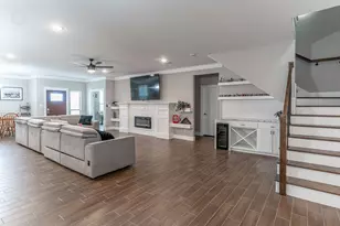 2129 Christine Dr, Granbury, TX 76048 - Photo 5