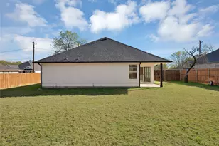 223 Jones St, Sanger, TX 76266 - Photo 17