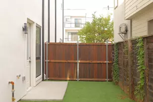 4200 Munger Ave, Dallas, TX 75204 - Photo 3