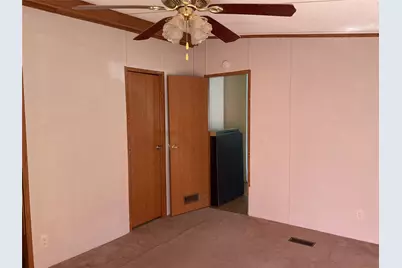 125 Rock Salt Court, Springtown, TX 76082 - Photo 23