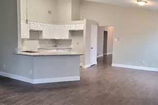 2030 Oak Creek Ct, Garland, TX 75040 - Photo 7