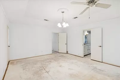 805 Newport Road, Fort Worth, TX 76120 - Photo 21