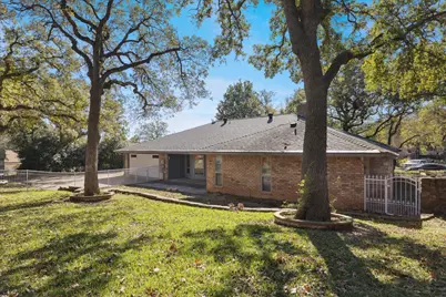 805 Newport Road, Fort Worth, TX 76120 - Photo 25