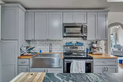 1828 Portland Avenue, Fort Worth, TX 76102 - Photo 11