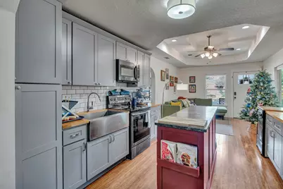 1828 Portland Avenue, Fort Worth, TX 76102 - Photo 9