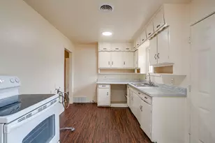 4315 Mackey Dr, North Richland Hills, TX 76180 - Photo 9