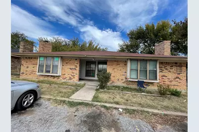 1327 Parkway Court, Arlington, TX 76010 - Photo 1