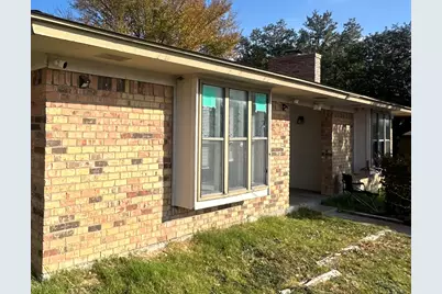 1327 Parkway Court, Arlington, TX 76010 - Photo 3