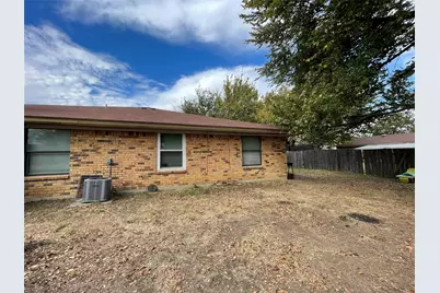 1327 Parkway Court, Arlington, TX 76010 - Photo 27