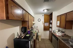 1327 Parkway Ct, Arlington, TX 76010 - Photo 17