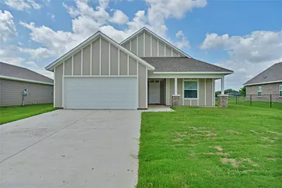 616 Crockett Drive, Cleburne, TX 76033 - Photo 3