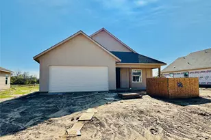 616 Crockett Dr, Cleburne, TX 76033 - Photo 1