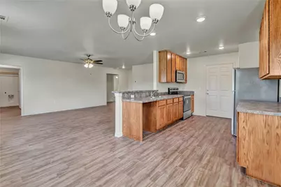 616 Crockett Drive, Cleburne, TX 76033 - Photo 11