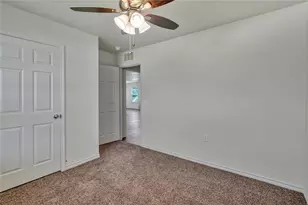 616 Crockett Dr, Cleburne, TX 76033 - Photo 23