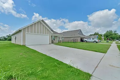 616 Crockett Drive, Cleburne, TX 76033 - Photo 5