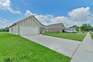 616 Crockett Dr, Cleburne, TX 76033 - Photo 5