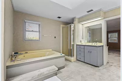 202 S Santa Fe Street, Wolfe City, TX 75496 - Photo 21