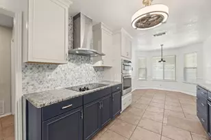 817 Sylvan Dr, Fort Worth, TX 76120 - Photo 15