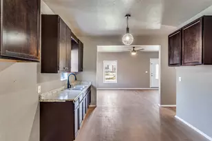 3304 Frazier Ave, Fort Worth, TX 76110 - Photo 7