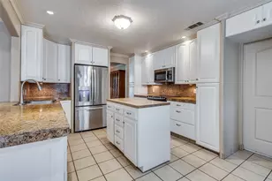 10 Biltmore Ct, Trophy Club, TX 76262 - Photo 9