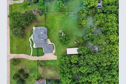 6260 Oak Hollow Drive, Burleson, TX 76028 - Photo 37