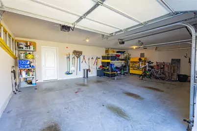 2711 Fleur De Lis Lane, Grand Prairie, TX 75054 - Photo 5