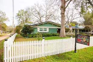 302 S Friou St, Jefferson, TX 75657 - Photo 3