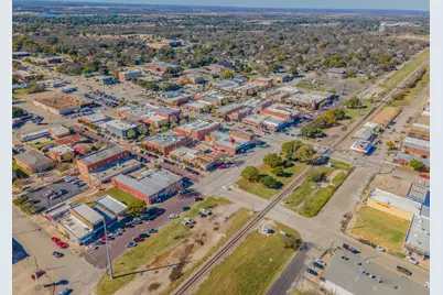 109 SW Main Street, Ennis, TX 75119 - Photo 17