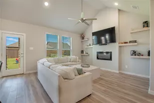 367 Oak Crk Dr, Lavon, TX 75166 - Photo 7