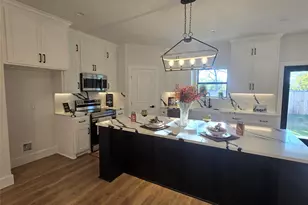 1500 Brackens St, Waxahachie, TX 75165 - Photo 7