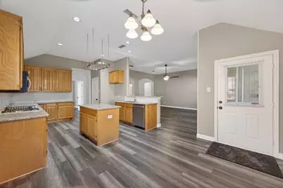 3921 Larkspur Drive, Haltom City, TX 76137 - Photo 11