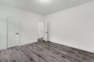 2827 Fernwood Ave, Dallas, TX 75216 - Photo 23