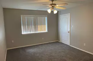 412 Central Park Dr, Arlington, TX 76014 - Photo 9