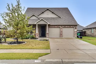 216 Bay, Waxahachie, TX 75165 - Photo 1