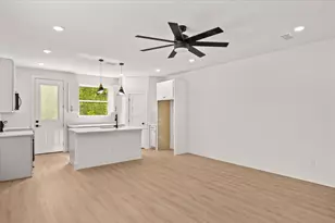 309 S Poplar St, Leonard, TX 75452 - Photo 3