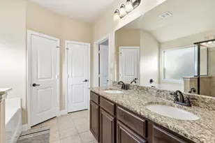 1648 Signature Dr, Weatherford, TX 76087 - Photo 17