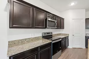 213 Frio River Rd, Glenn Heights, TX 75154 - Photo 13