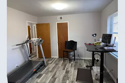 2490 Crescent, Paris, TX 75460 - Photo 5