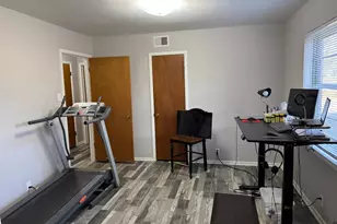 2490 Crescent, Paris, TX 75460 - Photo 5